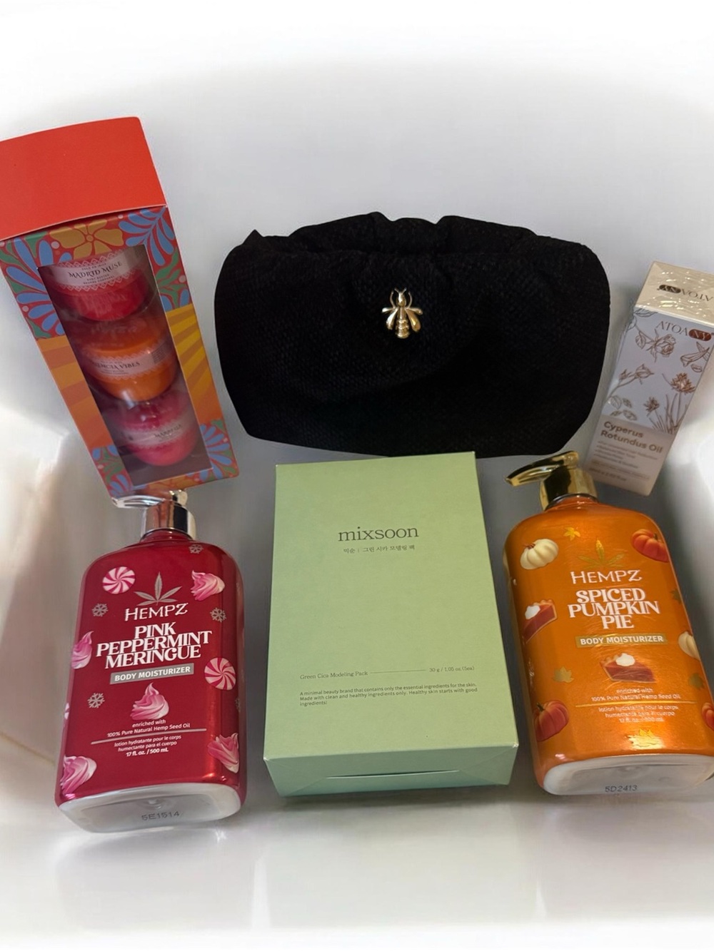 Skincare bundle & cosmetic bag  nwt